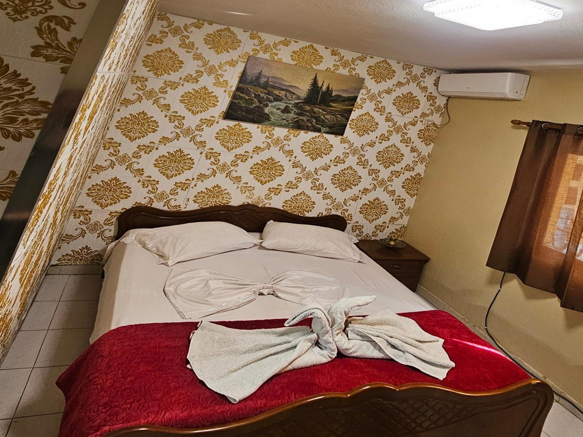 Dafina Hotel Tiran Oda fotoğraf