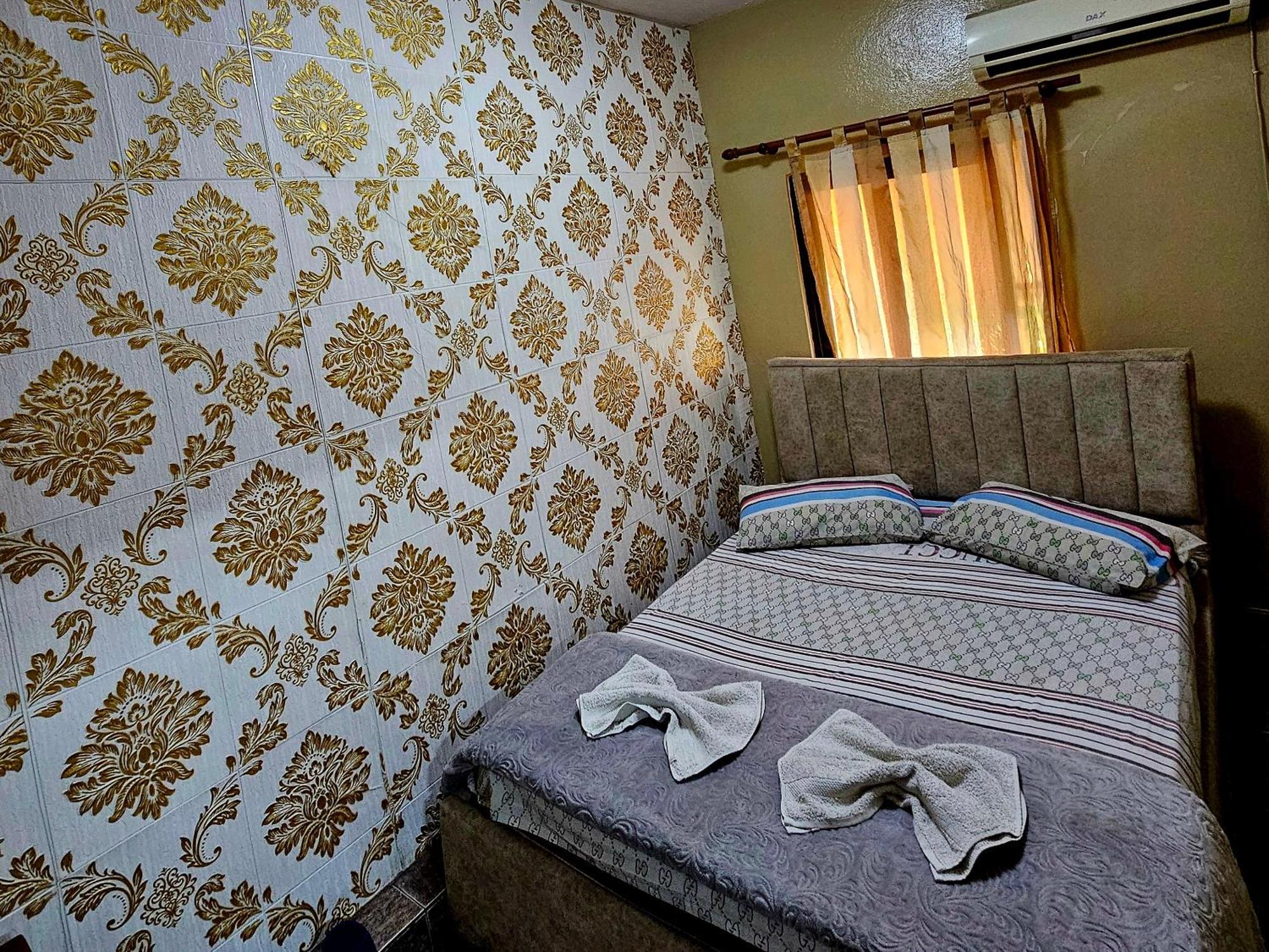 Dafina Hotel Tiran Oda fotoğraf
